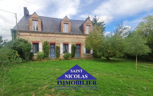 Maison de caractère Martigné-Ferchaud 7 pièces 202 m²