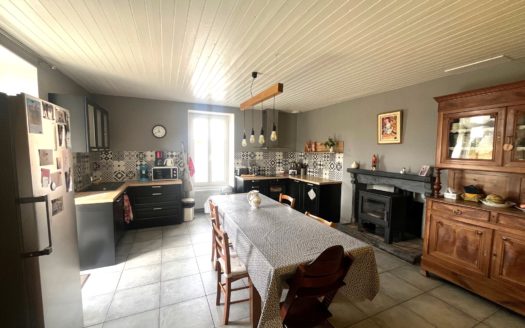 Maison La Meilleraye De Bretagne 7 pièces 135 m²